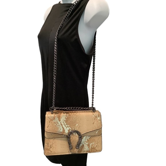 UNIQUE MERMAID HORSESHOE SNAKE EMBOSSED HANDBAG/CROSSBODY NWT - Picture 6 of 13